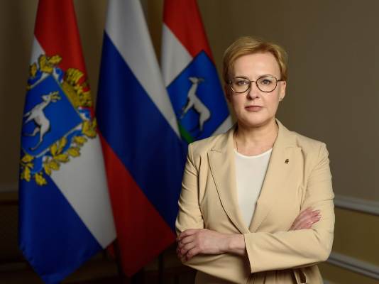 <p>Поздравление с 35-летием Группы компаний "Амонд"</p>
<p>от Главы городского округа Самара </p>
<p>Елены Владимировны Лапушкиной</p>